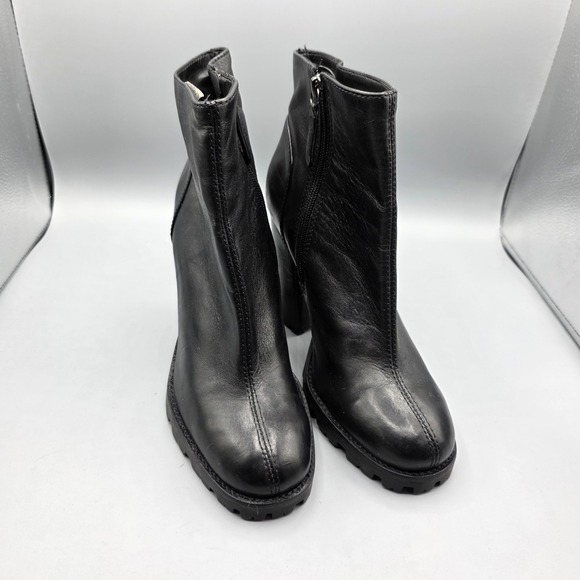 SCHUTZ Shoes - Schutz Boots Womens 39 Black Leather Chunky Lug Sole High Heel Booties Zipper